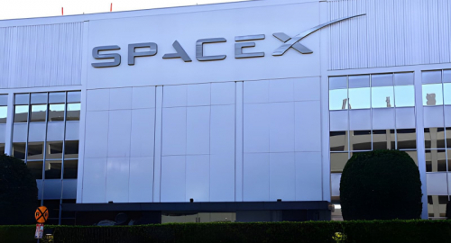 Starship, nuovo test riuscito: SpaceX schiera 20 satelliti nello spazio